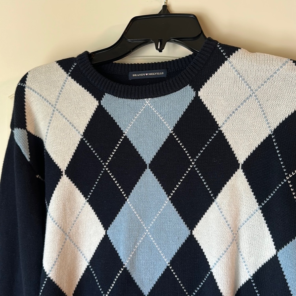 Women’s Brandy Melville Sweater